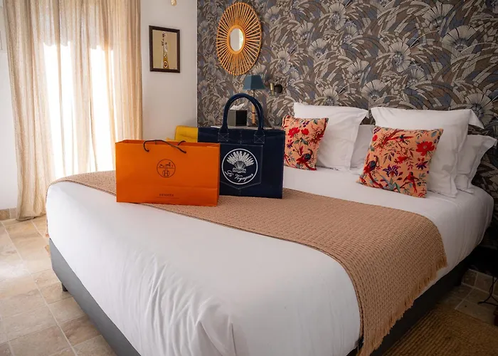 L'intemporel Hotell Saint-Cyr-sur-Mer